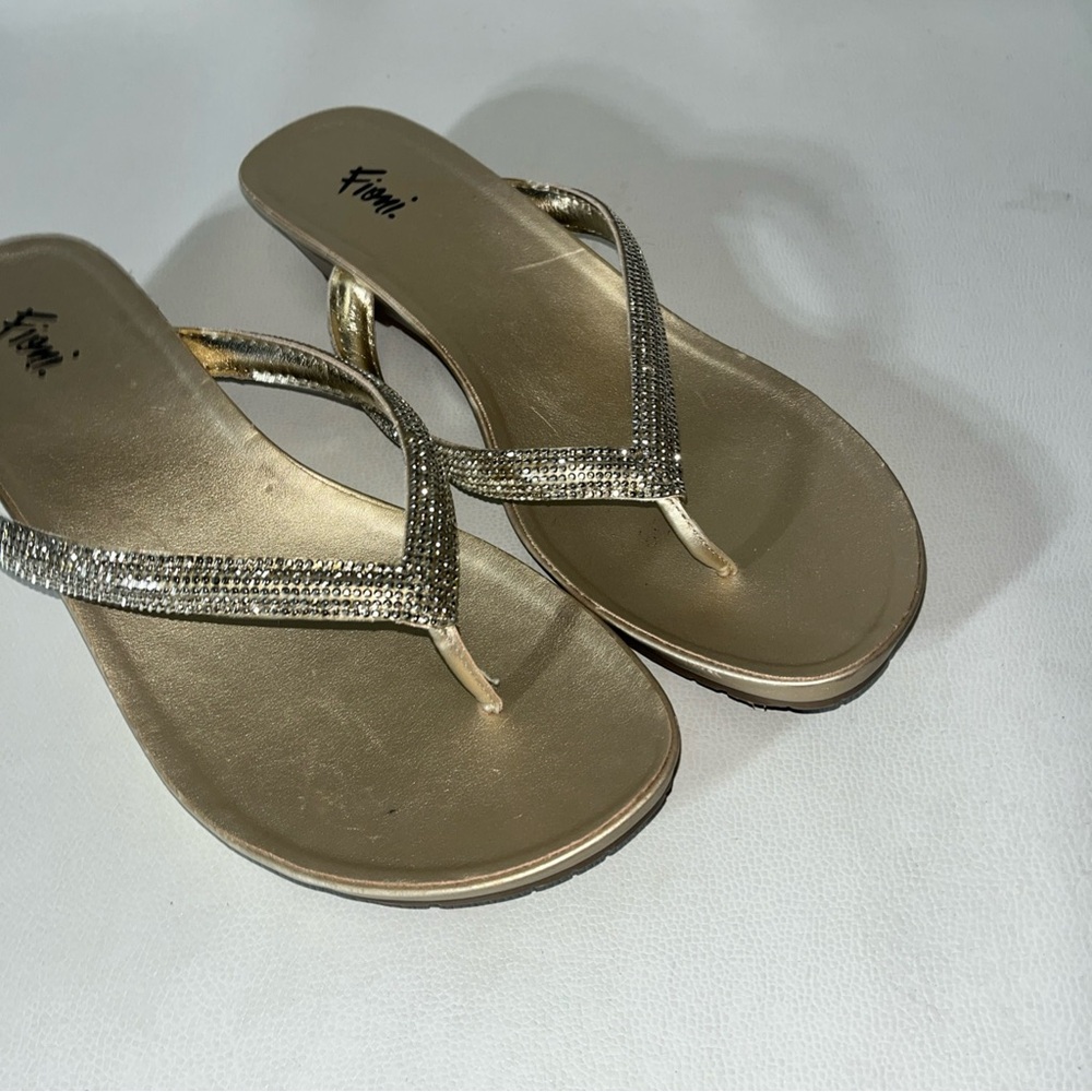 FIONI Gold Sandals with Rhinestone Embellishments